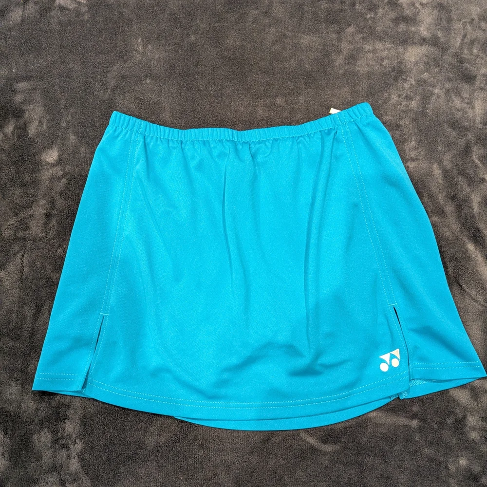 Yonex Women's Athletic Skort in Teal
